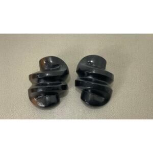 Patricia von Musulin Carved Clip Earrings
Signed set in sterling silver